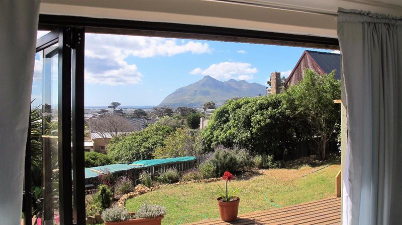 To Let 1 Bedroom Property for Rent in Capri Western Cape